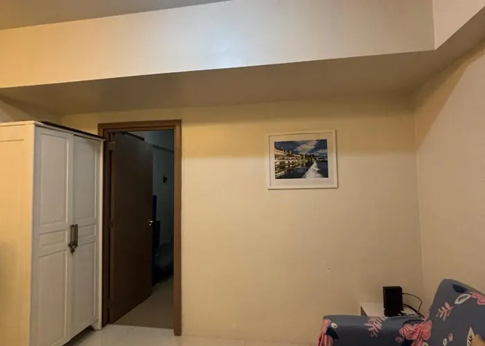 Hotel Family Suite-150newport Boulevard Southwing