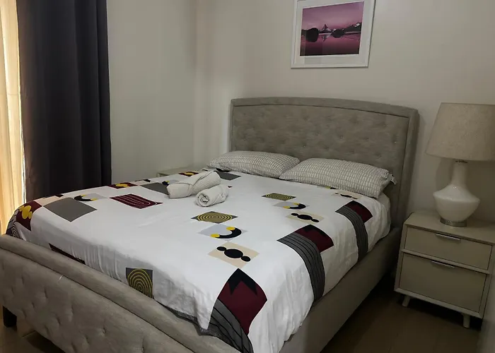 Hotel Family Suite-150newport Boulevard Southwing
